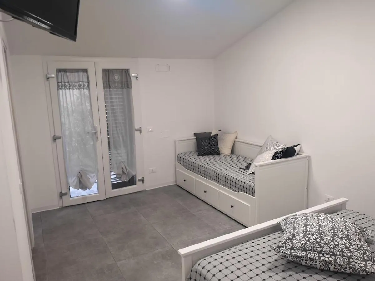 Bed & Breakfast Mira B&B Campiano  Italy